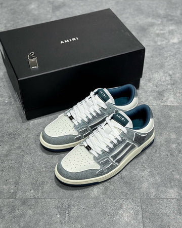AMR Sneakers