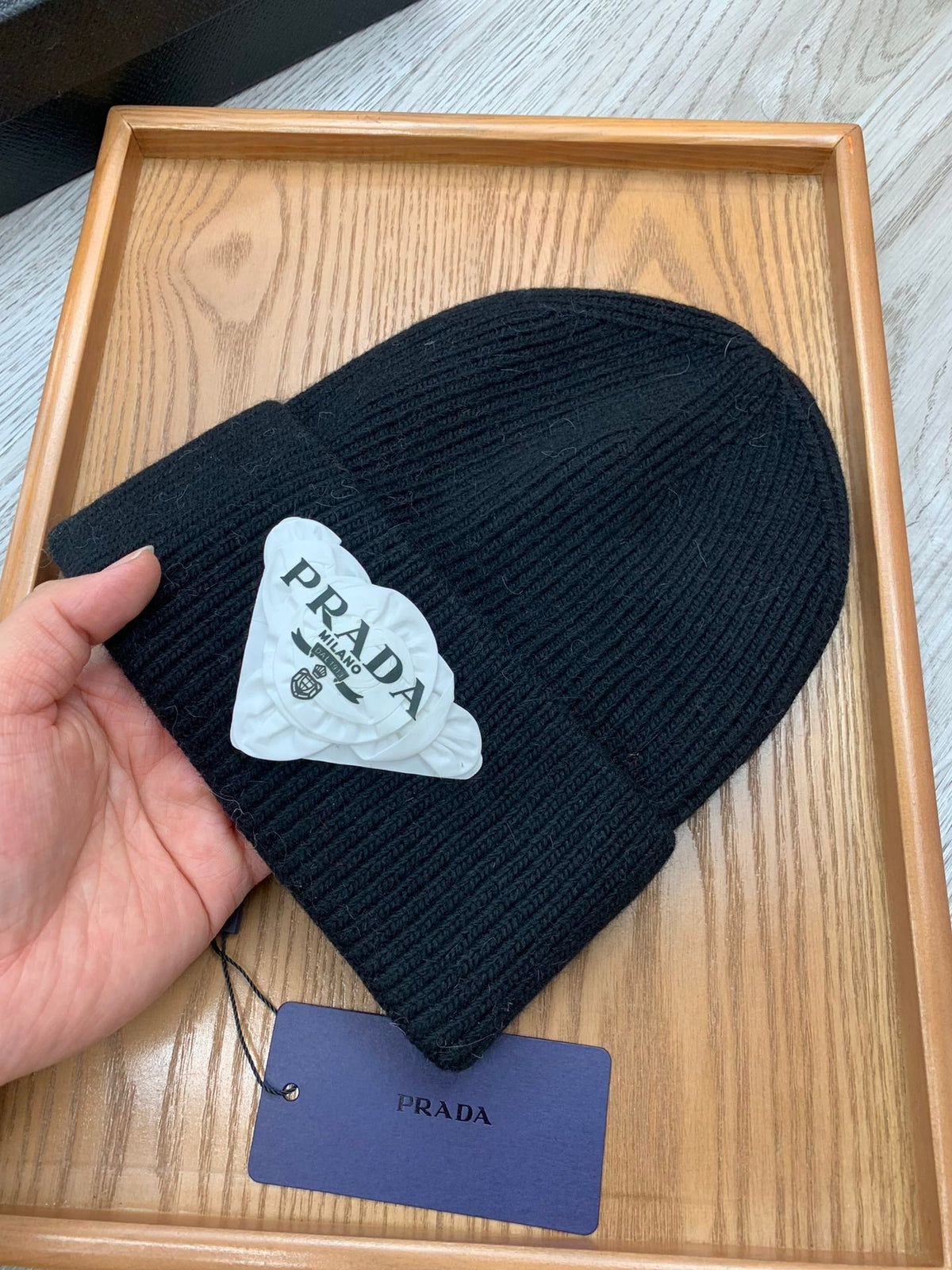 BEANIE HAT IN BLACK WOOL 431357