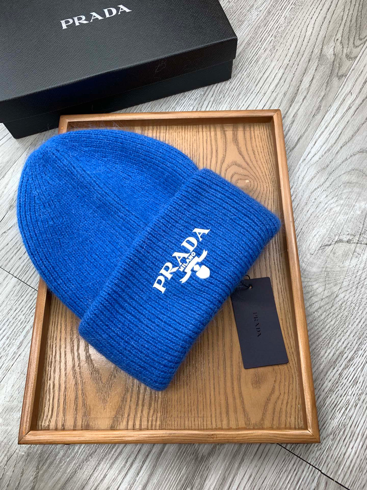 BEANIE HAT IN COBALT BLUE WOOL 108752