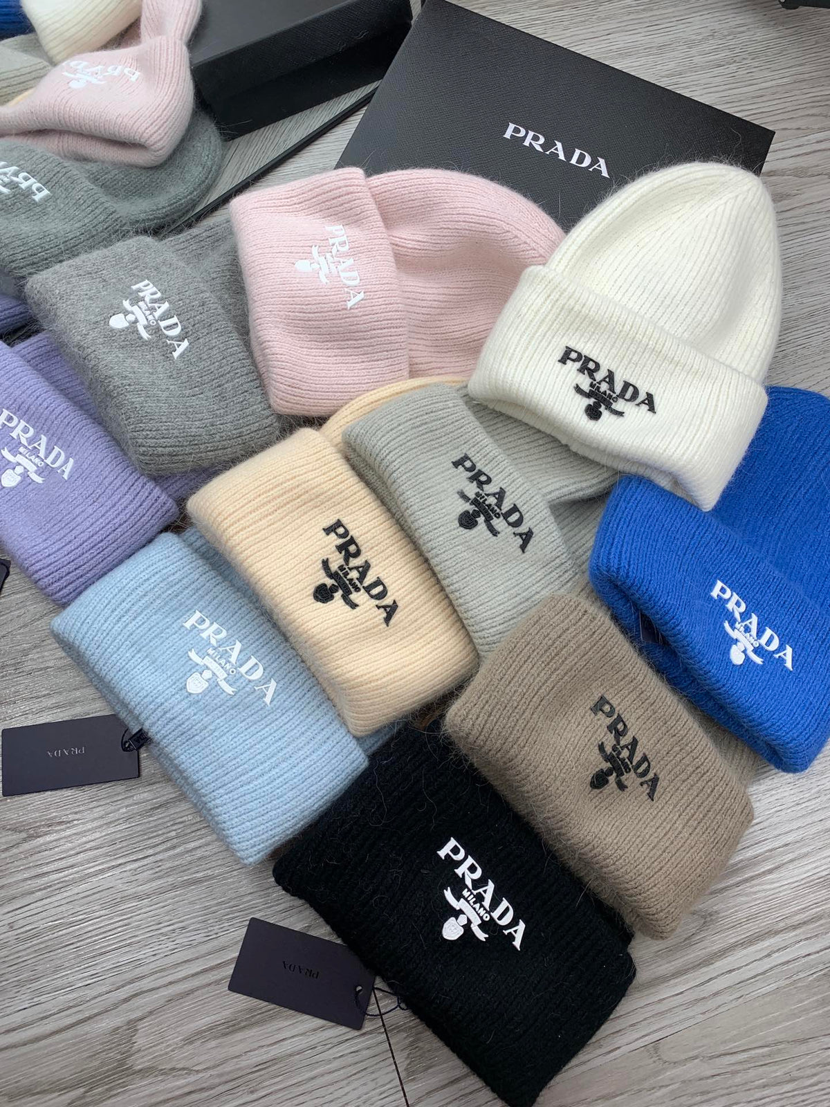 BEANIE HAT IN SOLF PINK WOOL 108751