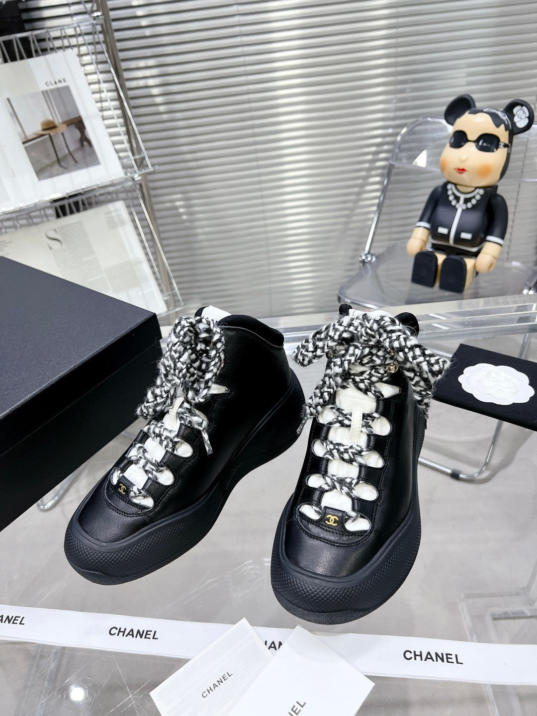 CC CANO ALTO SNEAKER IN BLACK CALFSKIN AND RUBBER