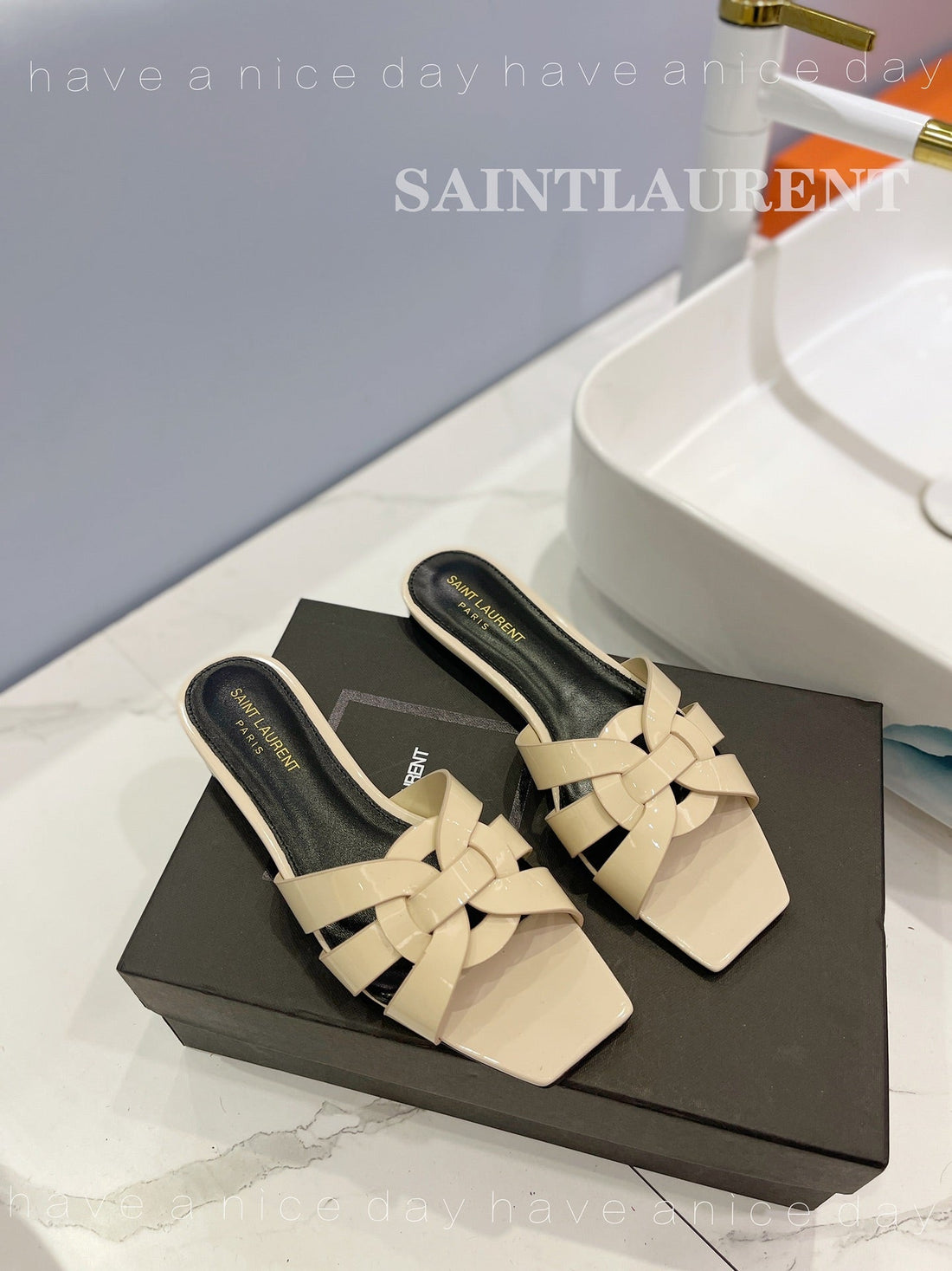 SL TRIBUTE SLIPPERS GLOSSY PASTEL YELLOW CALFSKIN