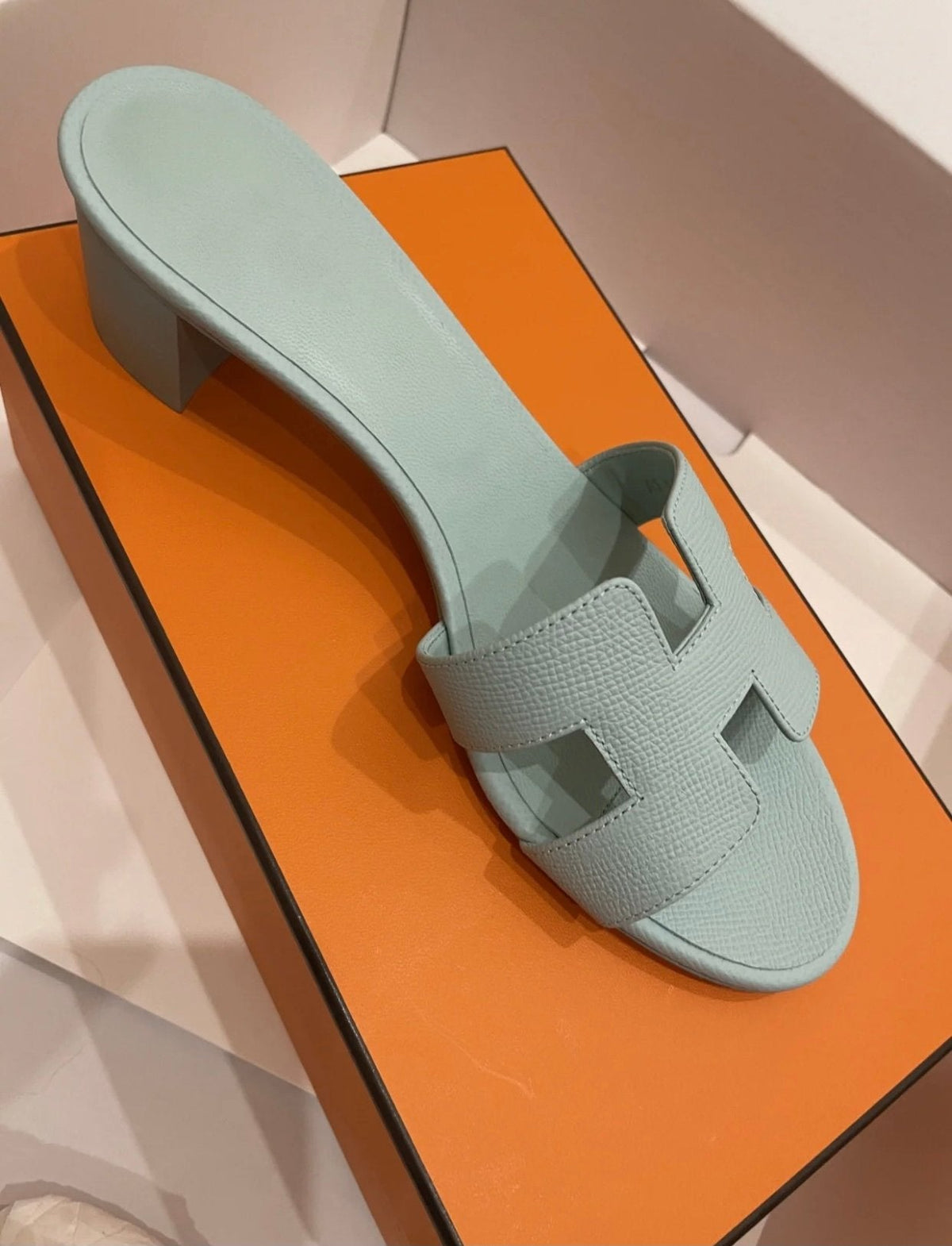 0asis Sandal Epsom Calfskin ICE