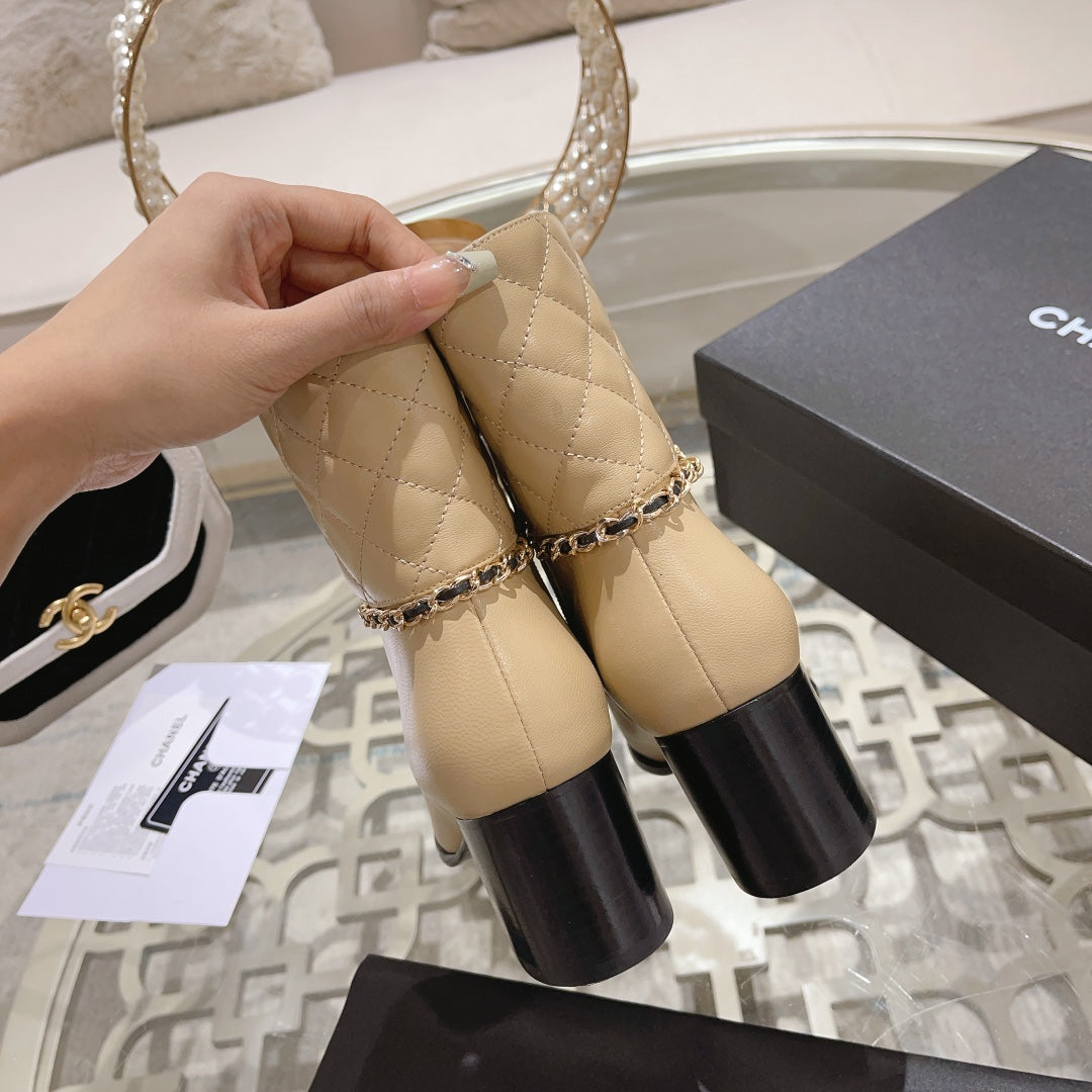 MID-HEEL ANKLE BOOTS IN TORTILLA BROWN CALFSKIN