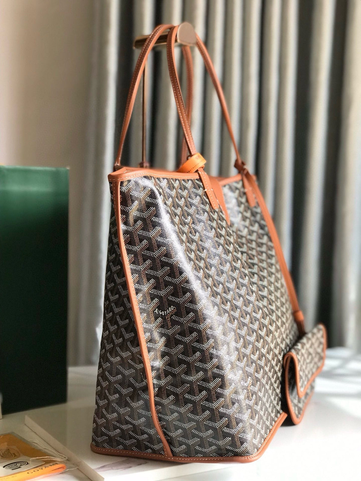 GOY REVERSIBLE ANJOU 39*32*19