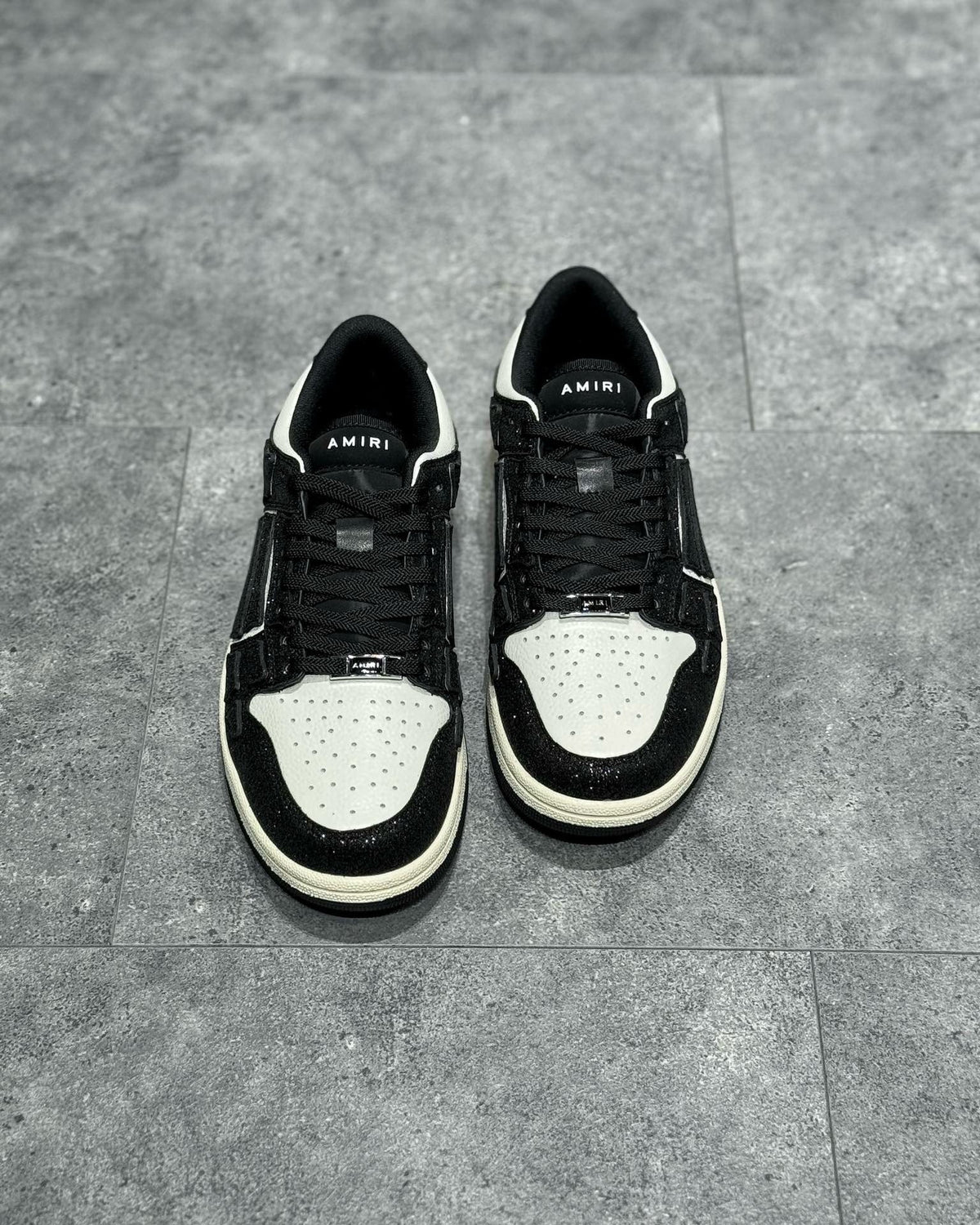 AMR Sneakers