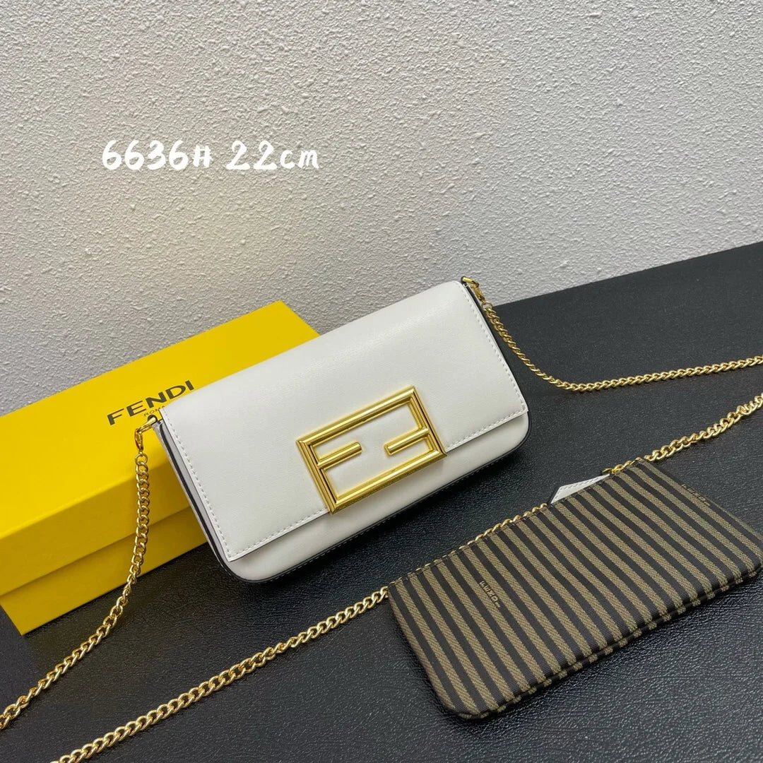 Fendi Wallet on Chain with Pouches Bags