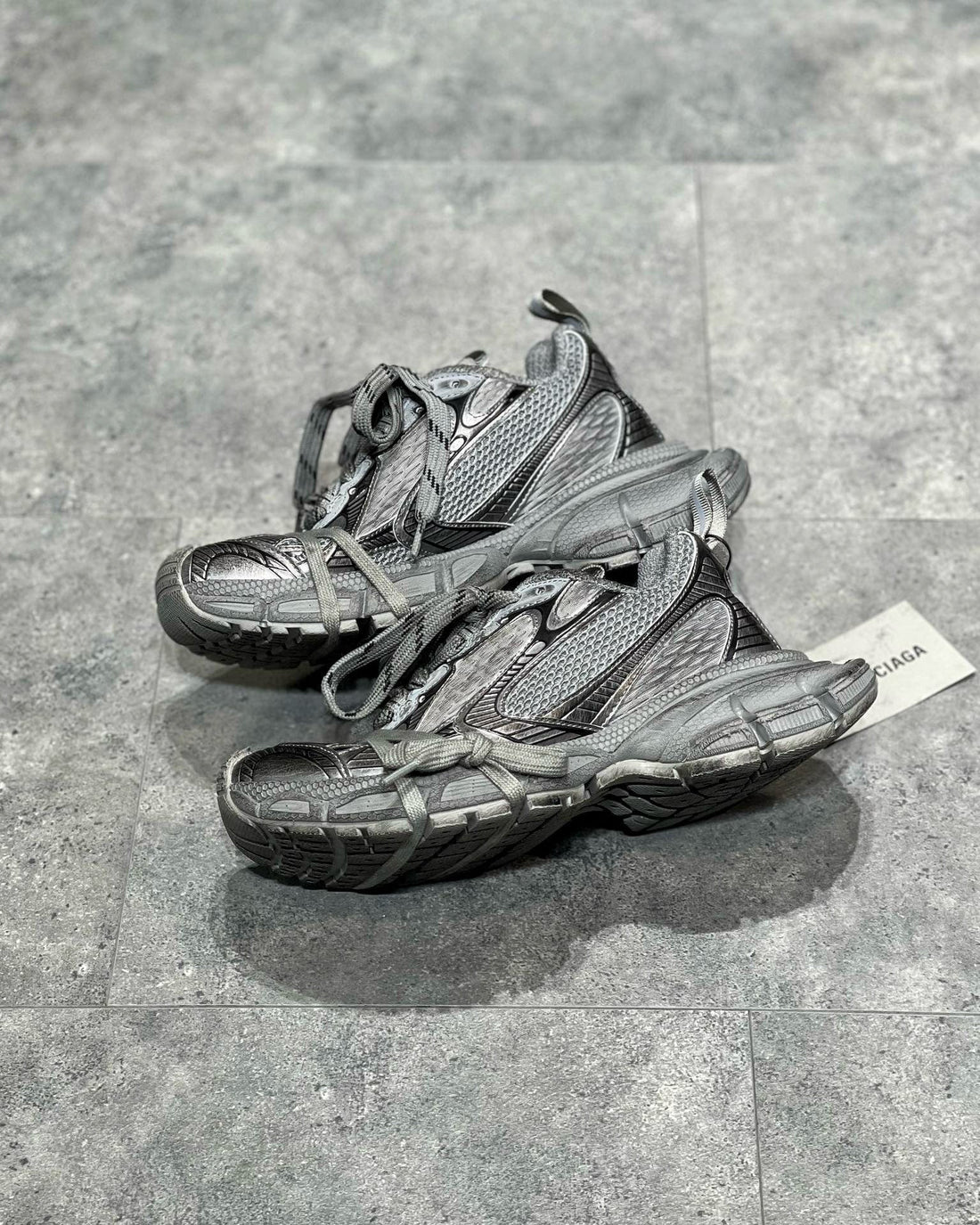 Sneakers & Shoes