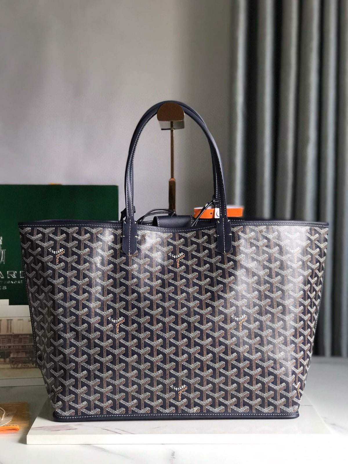 GOY REVERSIBLE ANJOU 34*28*15