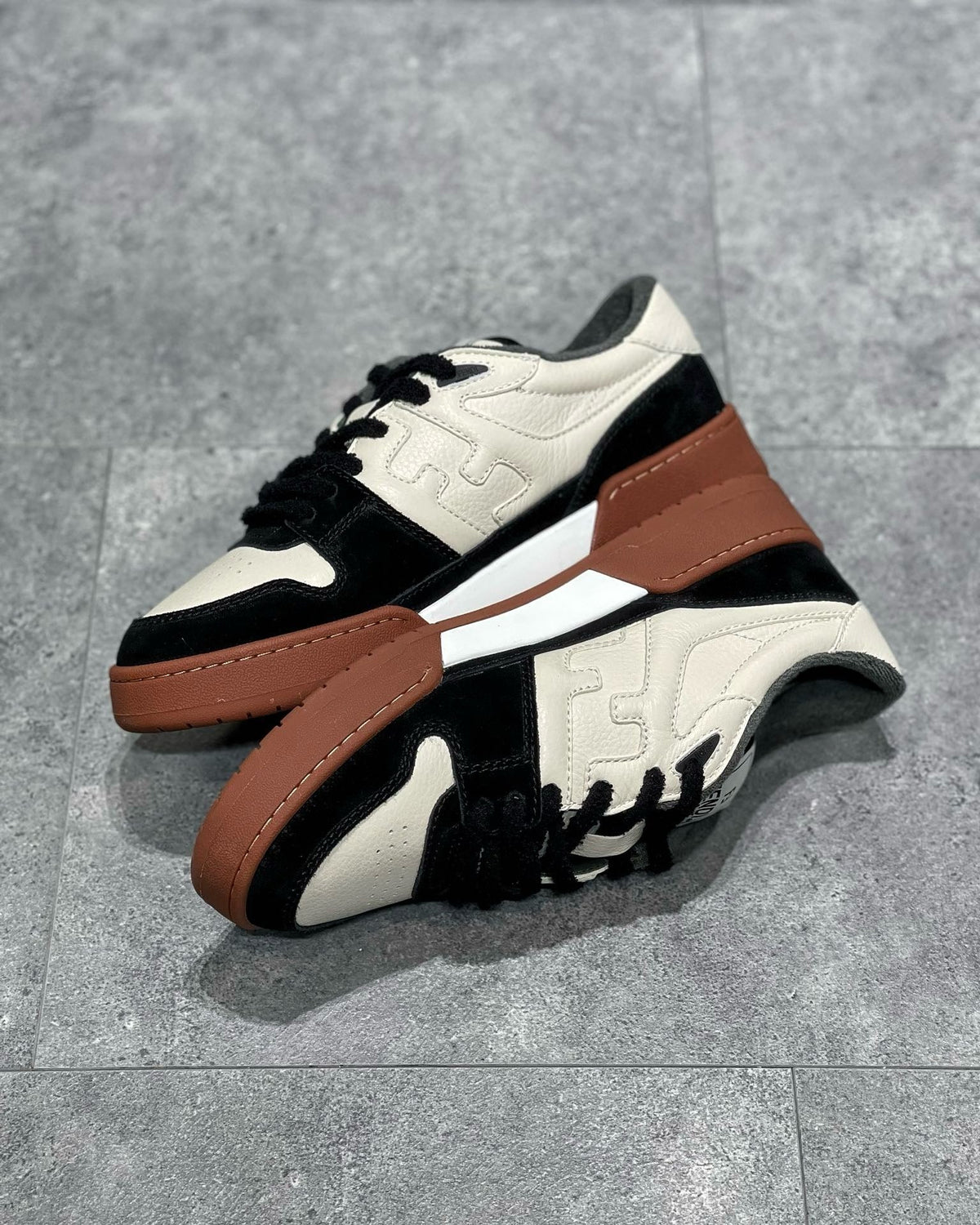 FEN Sneakers