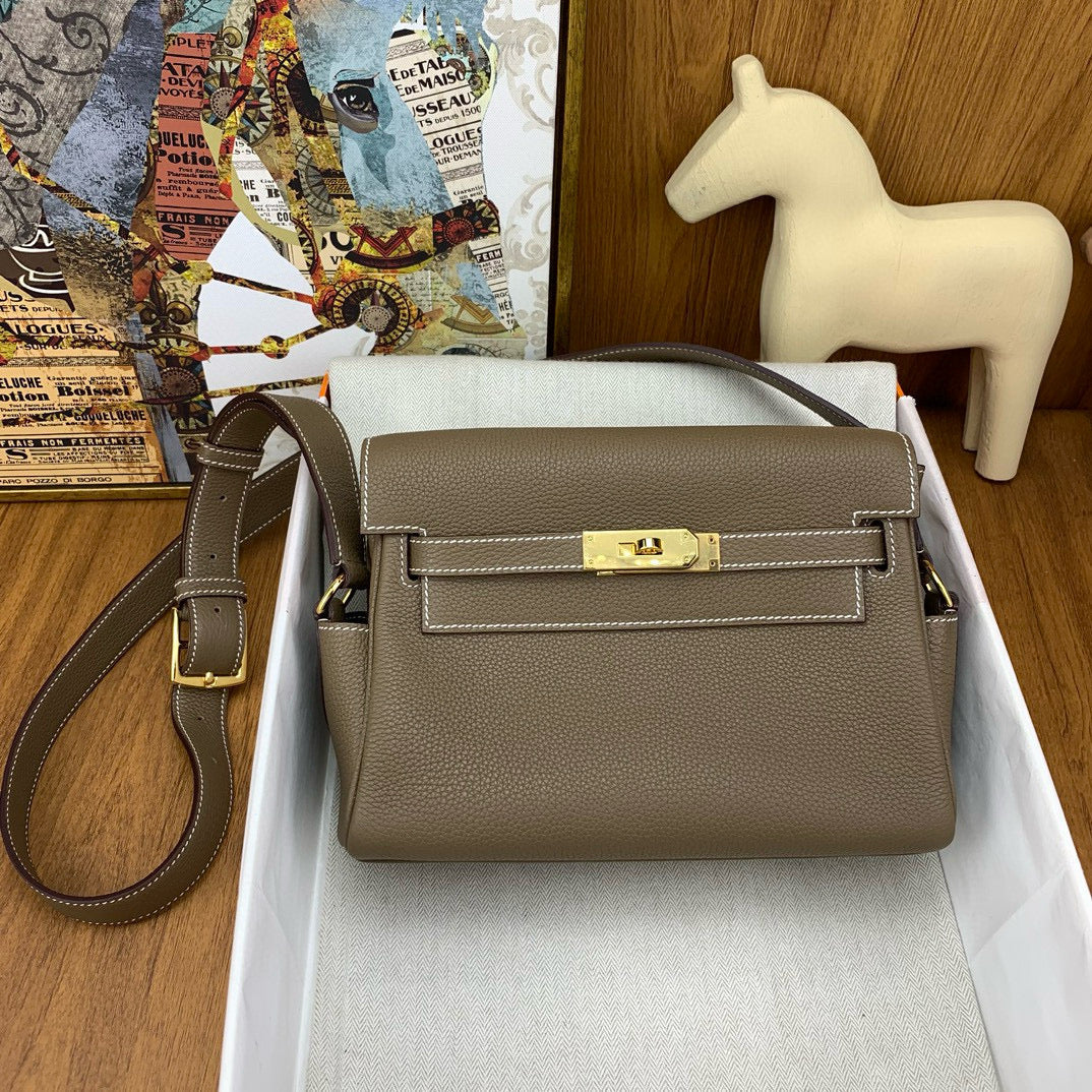 HERM KELLY MESSENGER 25