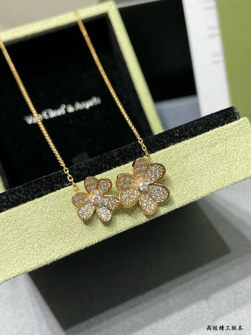 VCA Necklace