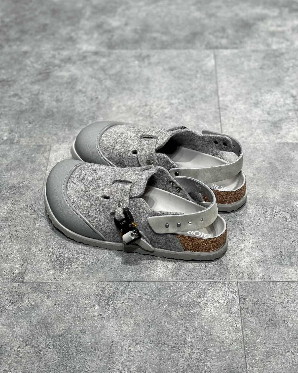 DIO Sandal