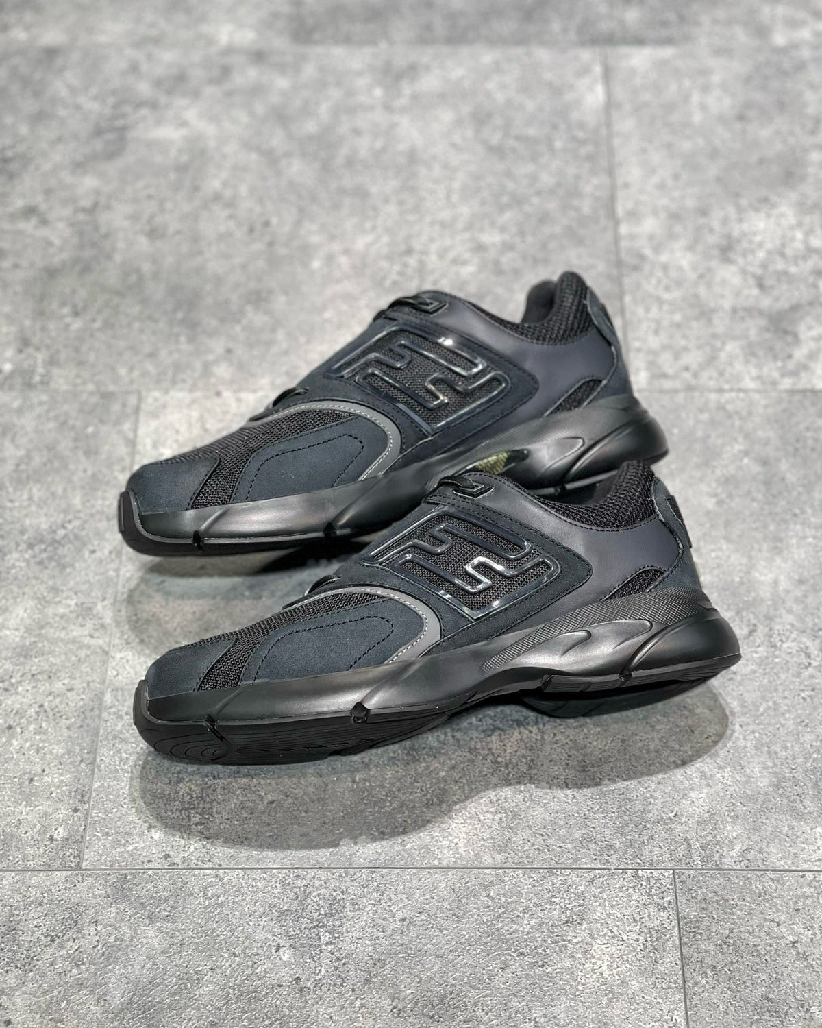 FEN Sneakers