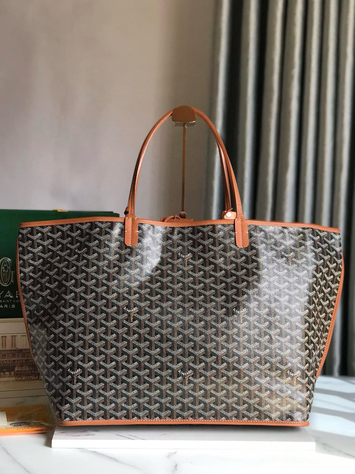GOY REVERSIBLE ANJOU 39*32*19