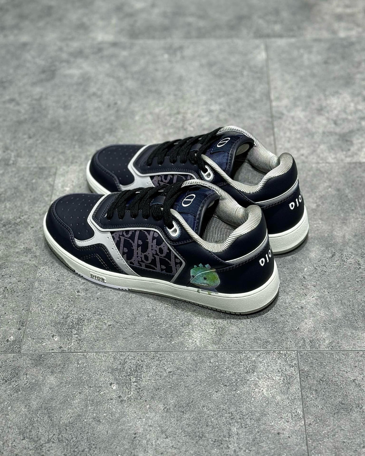 DIO Sneakers