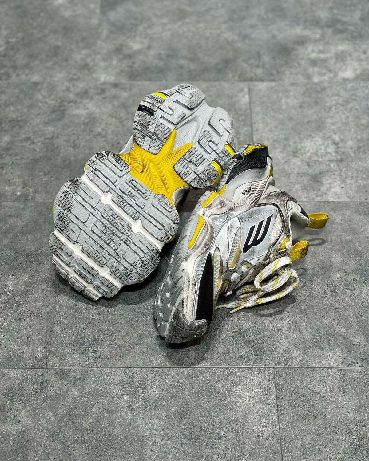 BLCG Sneakers