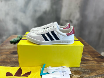 GUC Sneakers