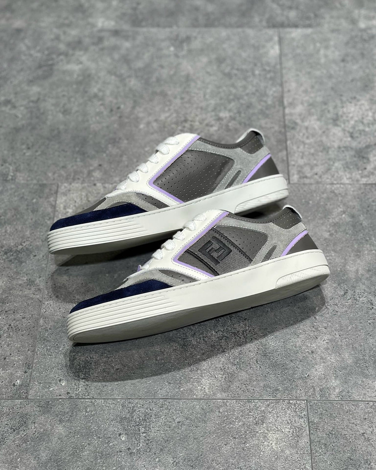 FEN Sneakers