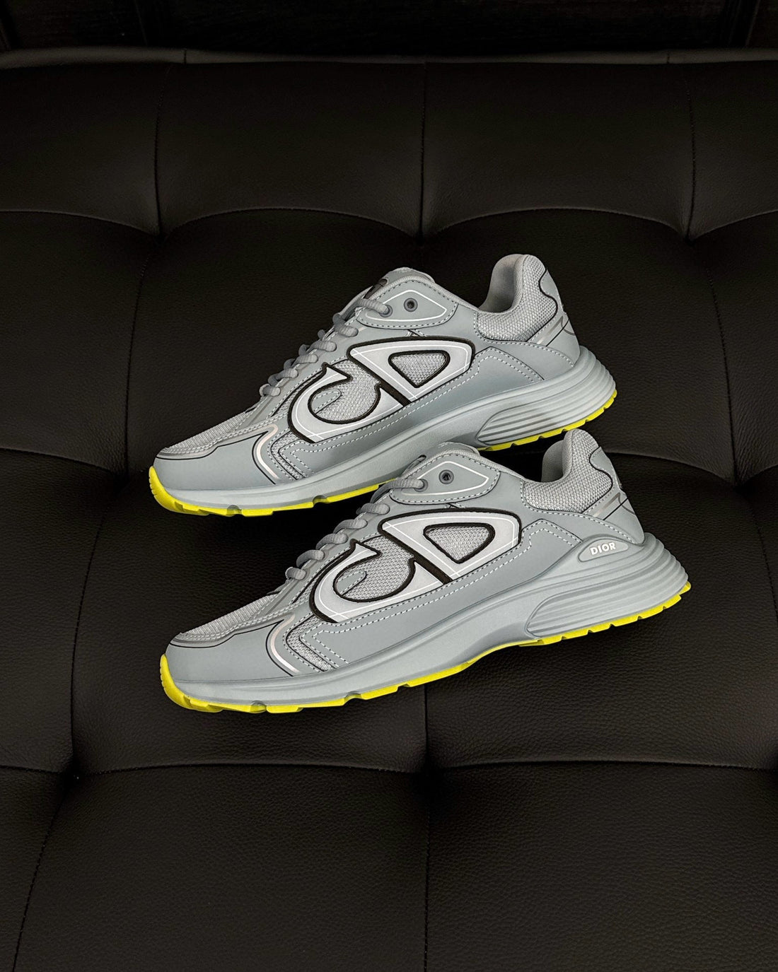 CD SNEAKERS