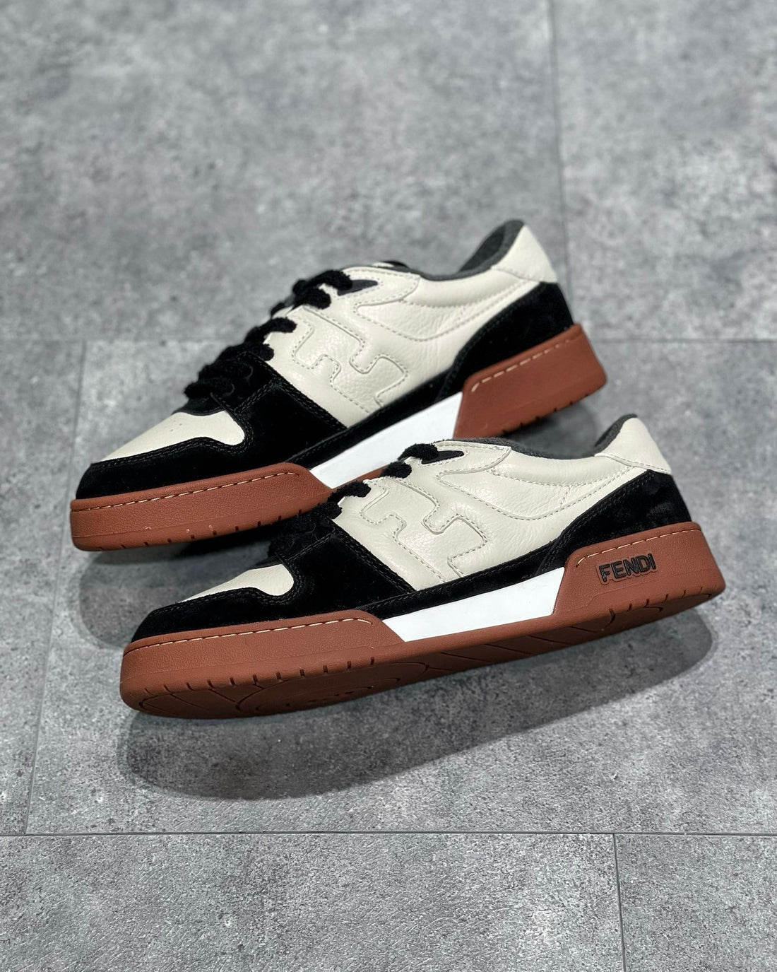 FEN Sneakers
