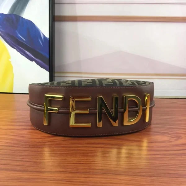Fendi Crescent Bag Large Letter Decorative Bag Women鈥檚 Crossbody Bag