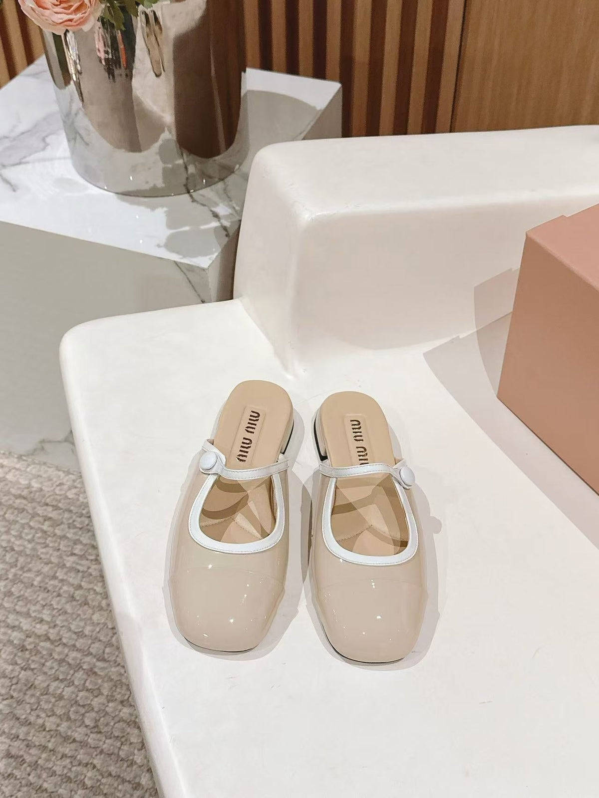MM MULES IN BEIGE LAMBSKIN