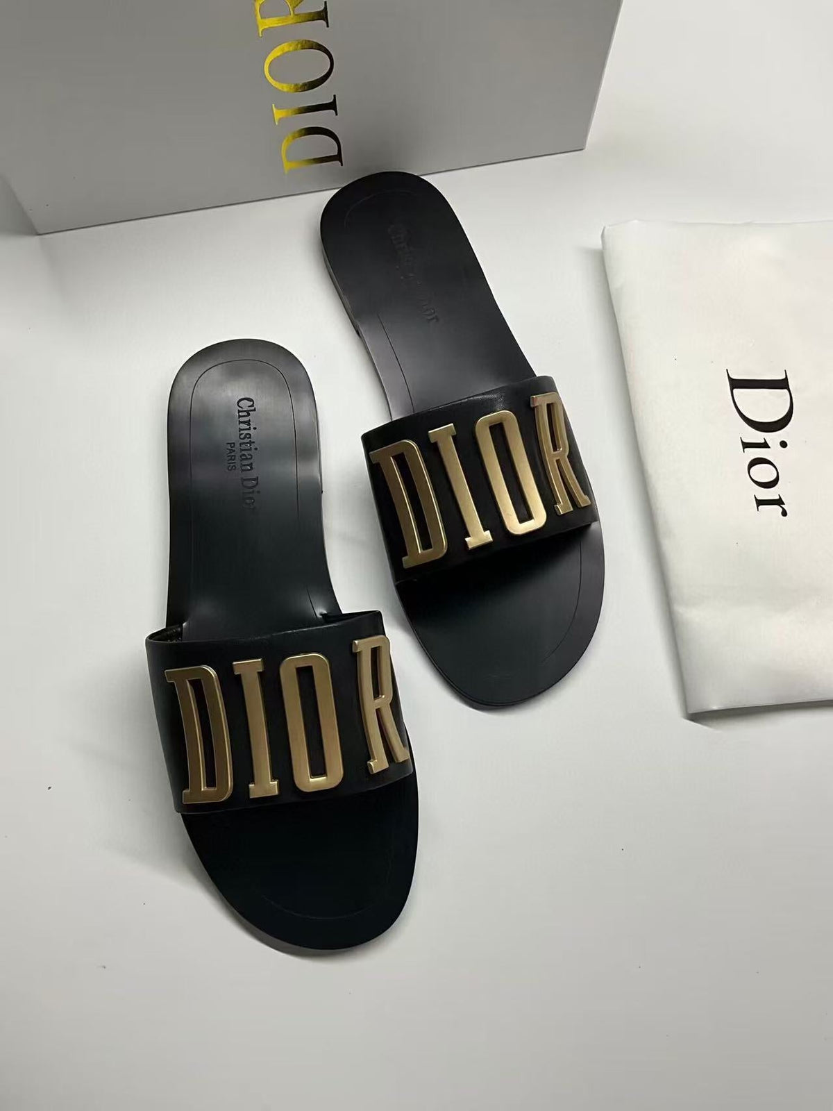 CD SLIDE REVOLUTION BLACK GHW