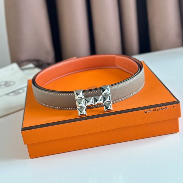 HERM H Medor Reversible Belt 24MM in Tourterelle Epsom Leather