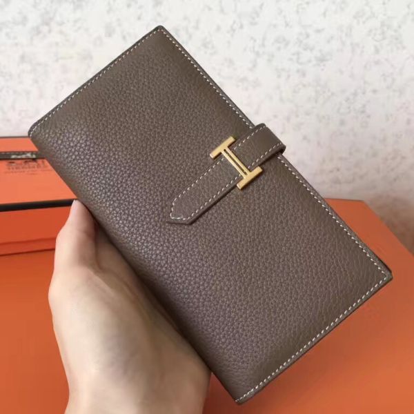 HERM Taupe Clemence Bearn Gusset Wallet