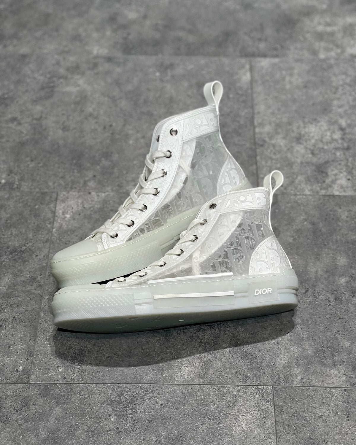 DIO Sneakers