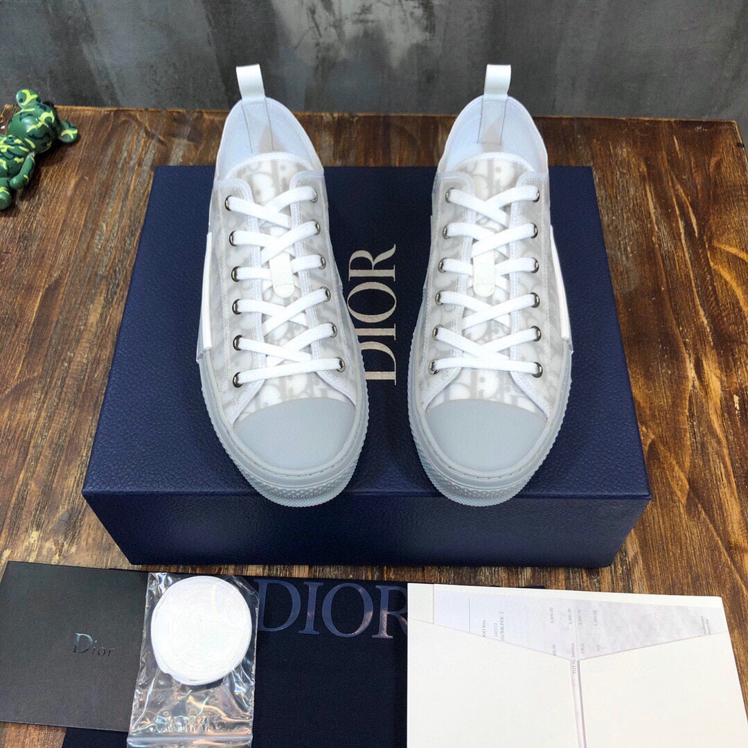 DIO Sneakers