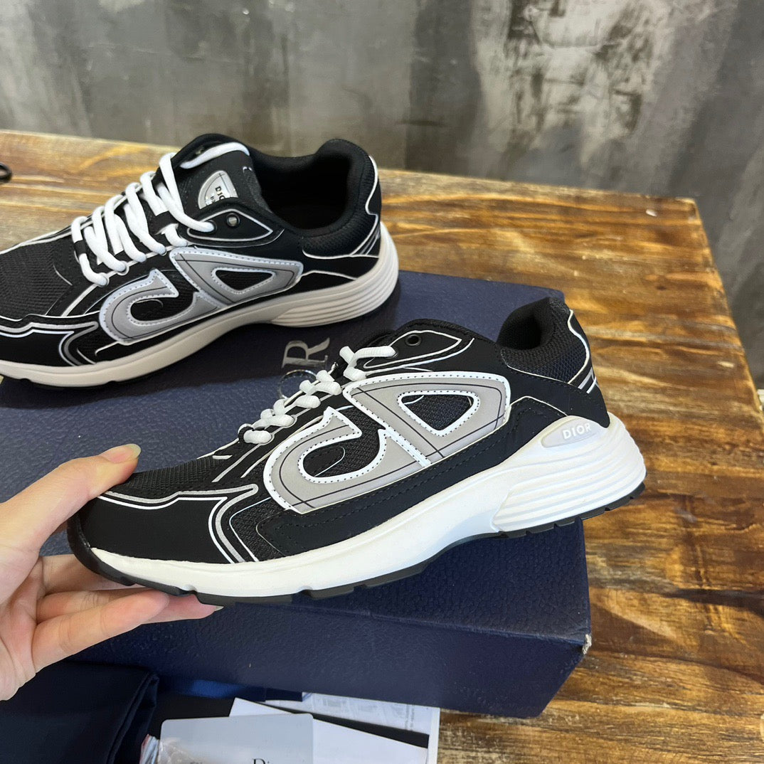 DIO Sneakers