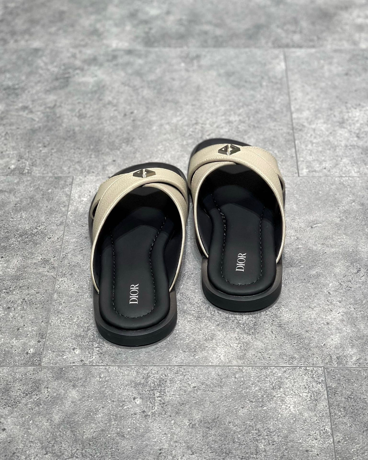 DIO Sandal