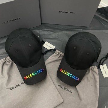 Caps