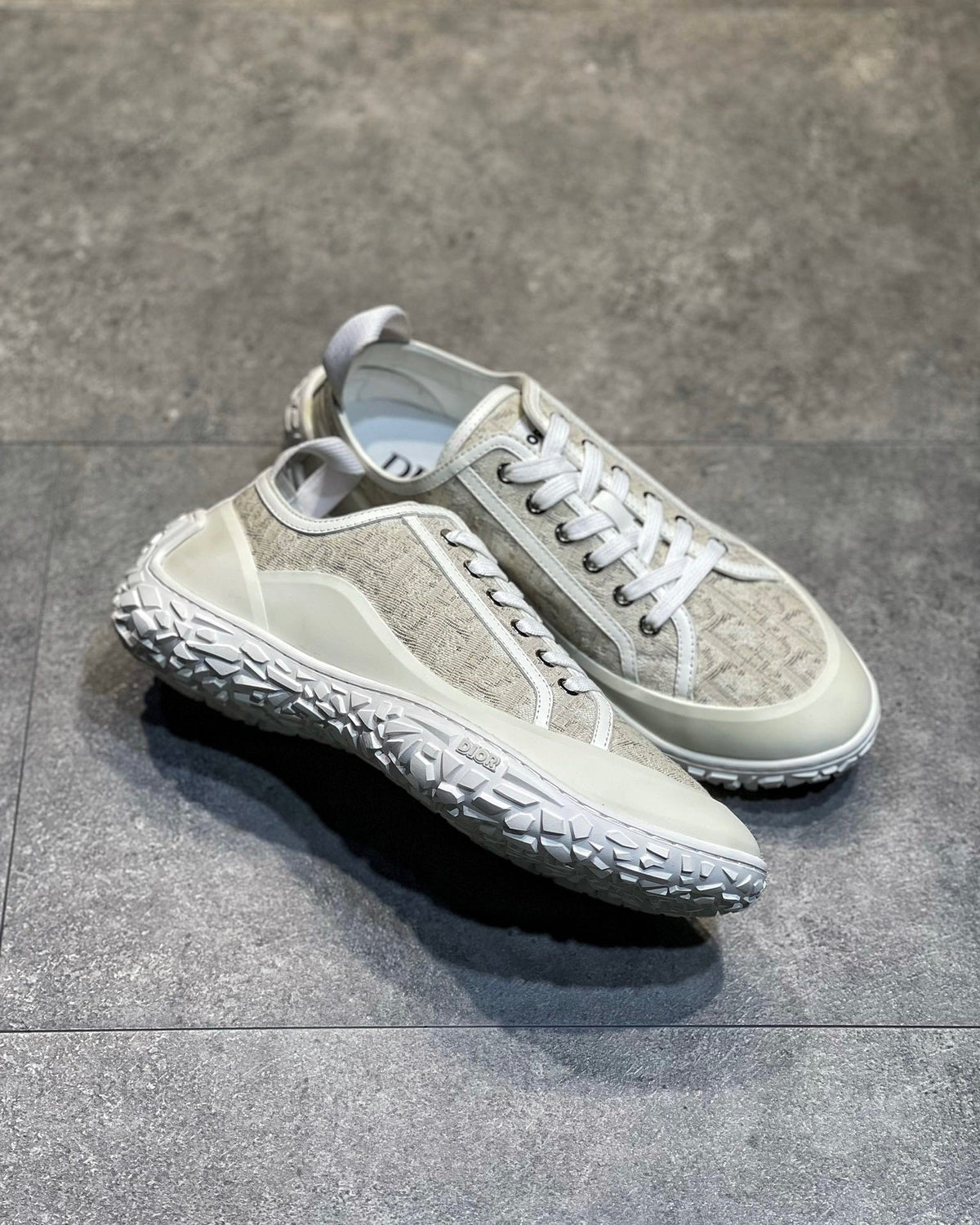 DIO Sneakers
