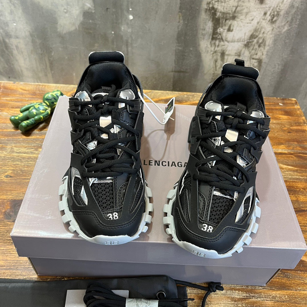 BLCG Sneakers