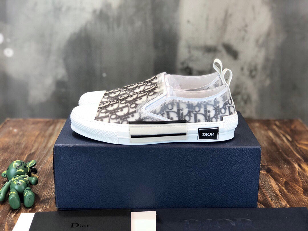 DIO Sneakers
