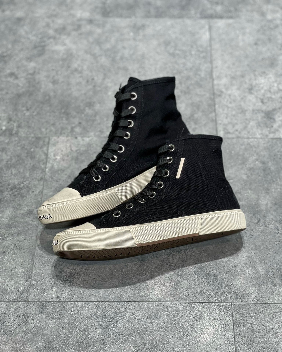 BLCG Sneakers