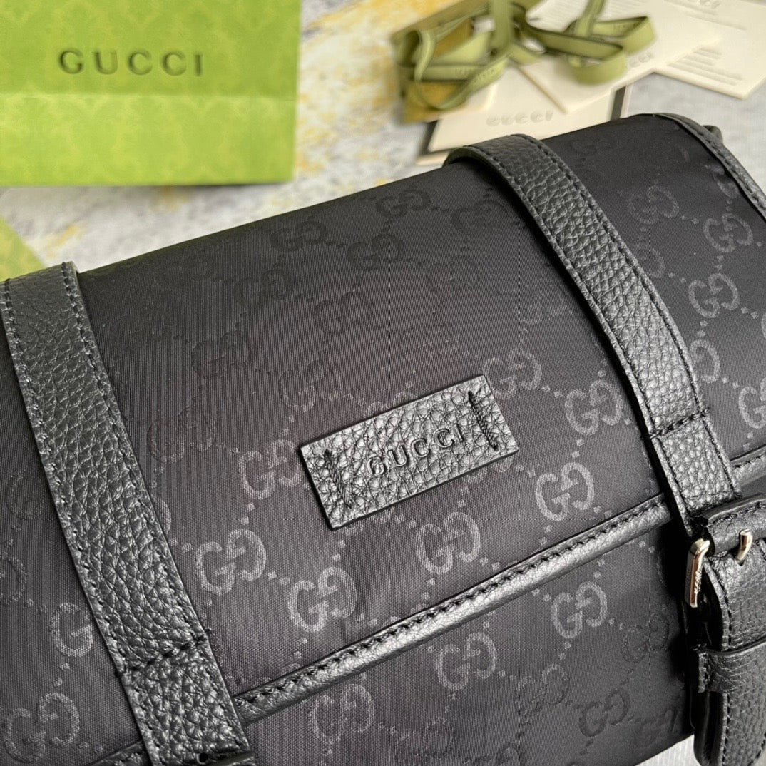GUC Messenger Bag