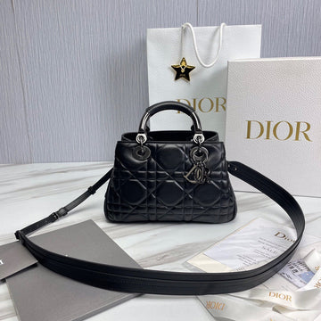 DIO handbag