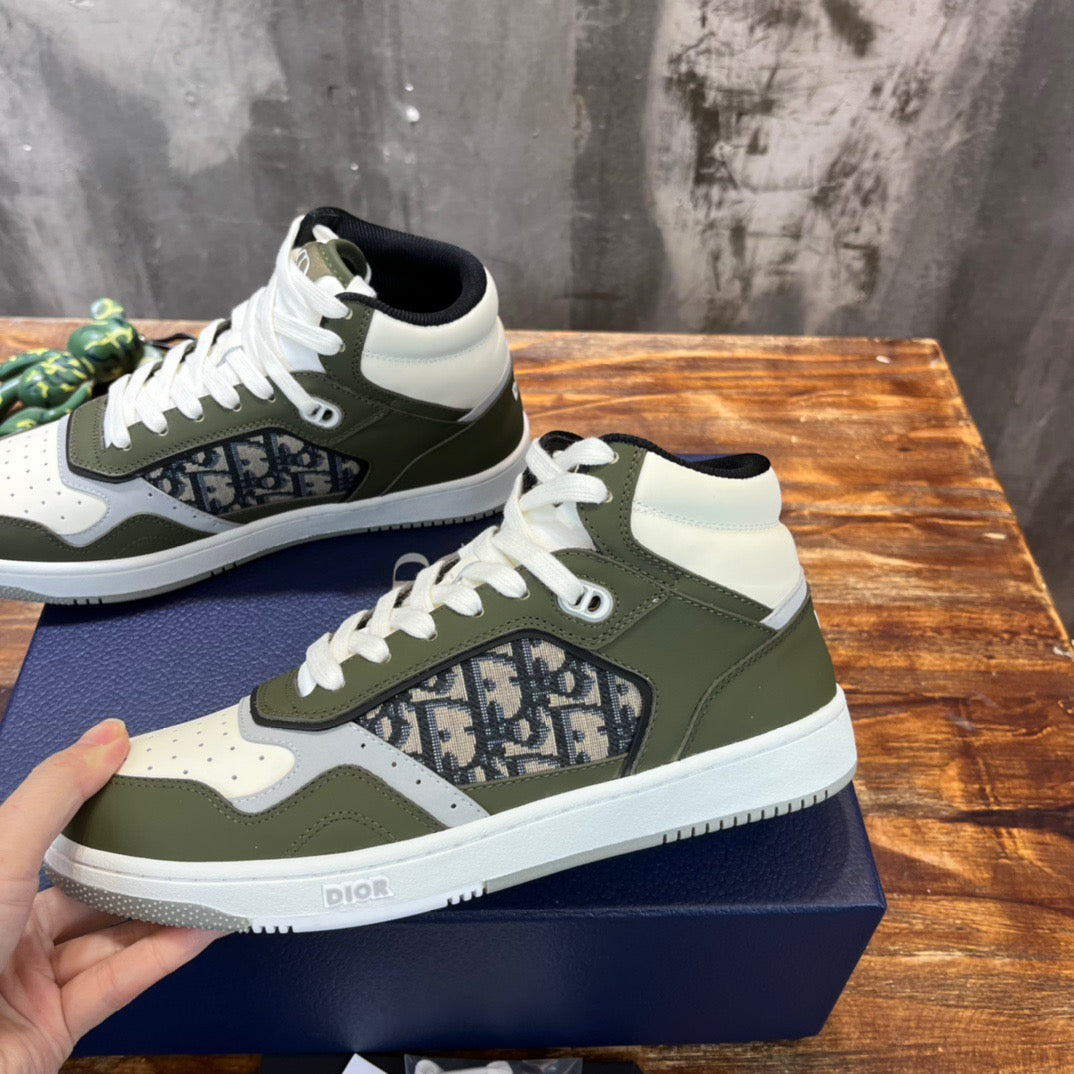 DIO Sneakers