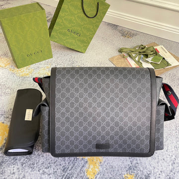 GUC Messenger Bag