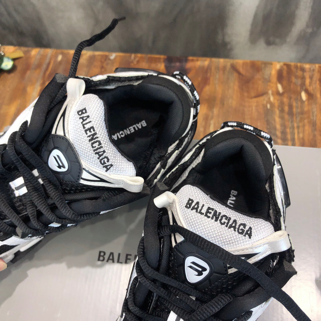 BLCG Sneakers