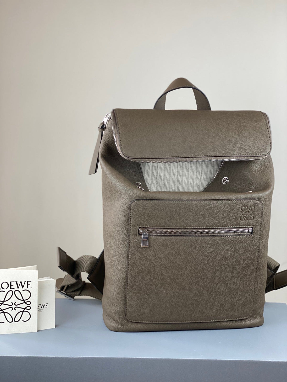 LO Backpack
