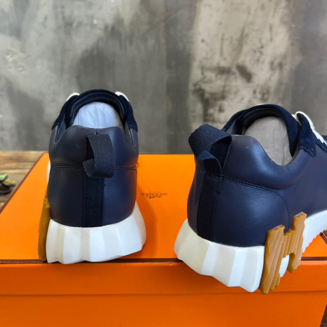 HERM Sneakers