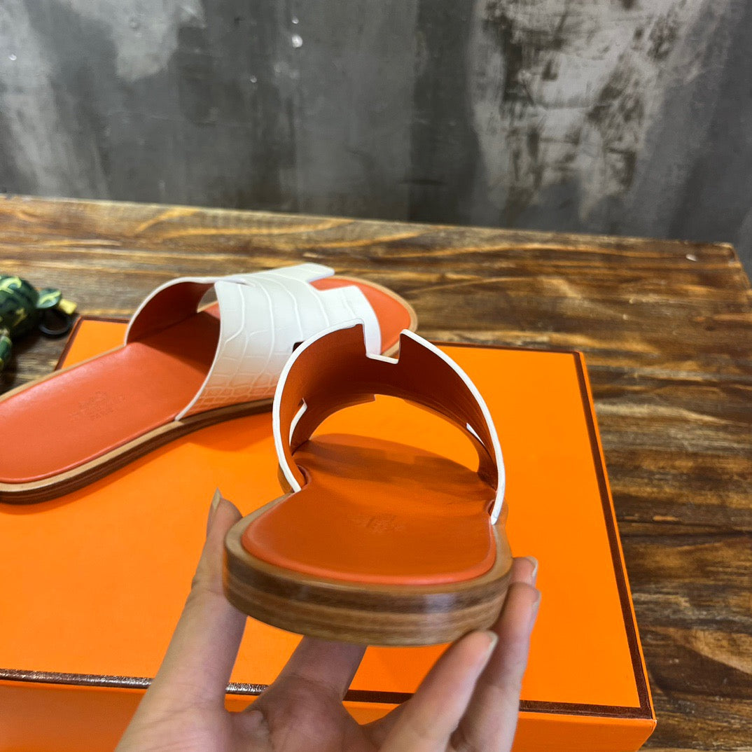 HERM Sandal