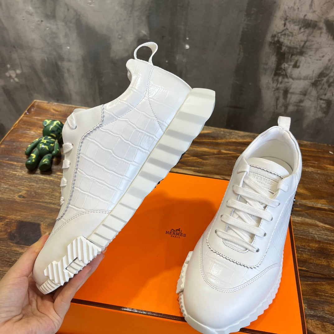 HERM Sneakers