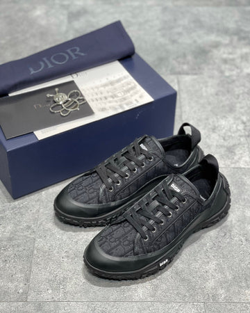 DIO Sneakers