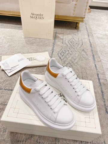 Sneakers & Shoes